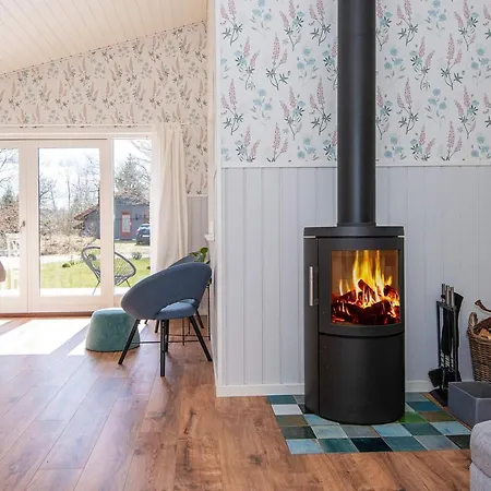 Сasa de vacaciones 8 Person In *